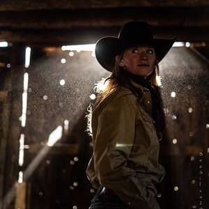 Meet your Posher, Ellie